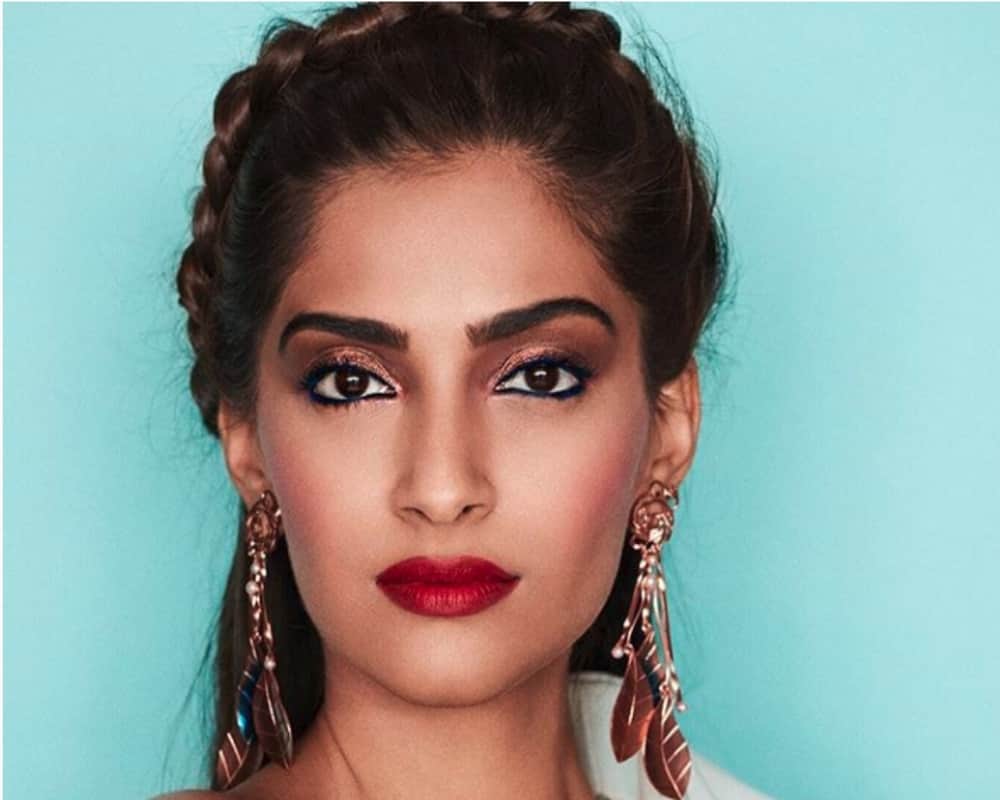 Sonam Kapoor Reply On Her Pakistani Followers And Muslims Will Win Your Heart