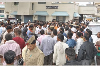 agra victim's family killed in storm 