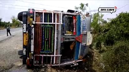MANY DEAD IN UTTAR PRADESH AFTER STORM ON WEDNESDAY