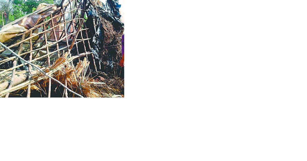 15 huts destroyed by rain, rain