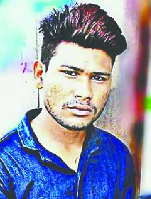 bekaabu truck ne bujha diya iklota chiraag