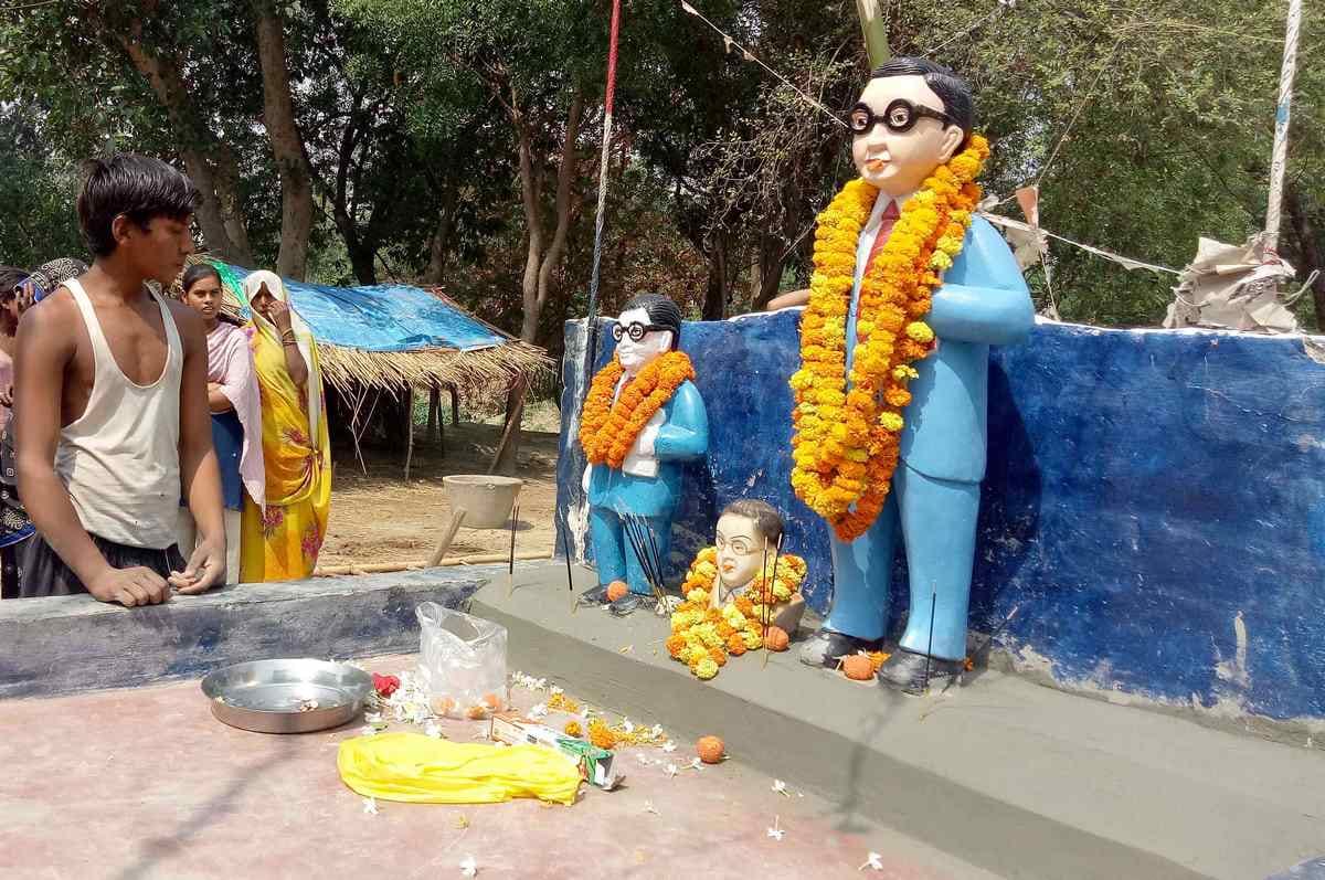 Ambedkar statue broken in bhadohi