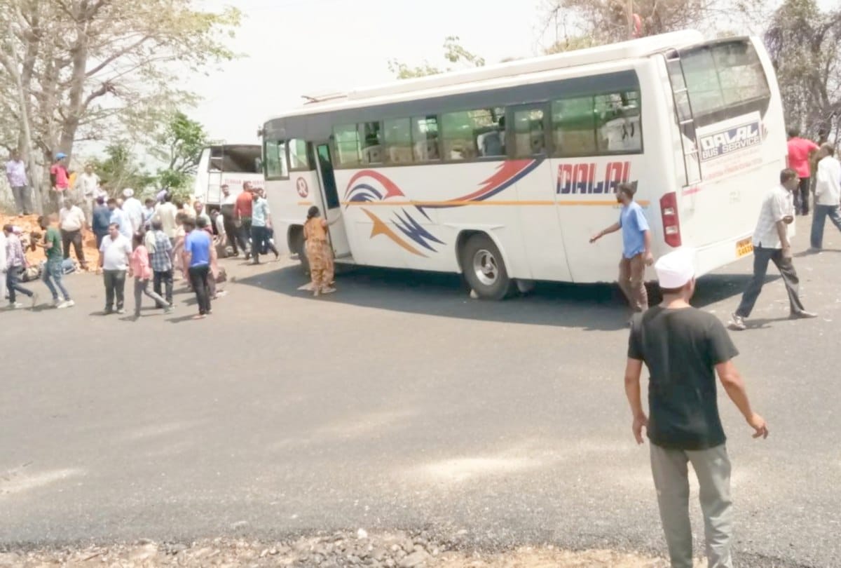 23 pilgrims injured in collision between two buses  at dhaliara kangra