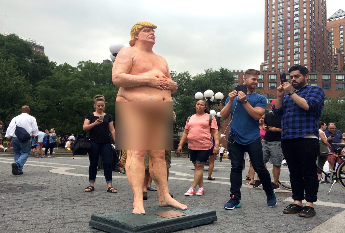 Donald Trumps Statue Auctions sold for twenty eight thousand Dollar