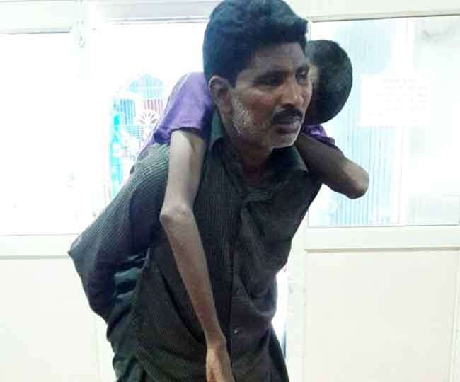 Youth carry brother dead body on his back in dehradun