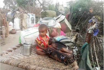fatehabad estate office drive to demolish slum houses for bjp office