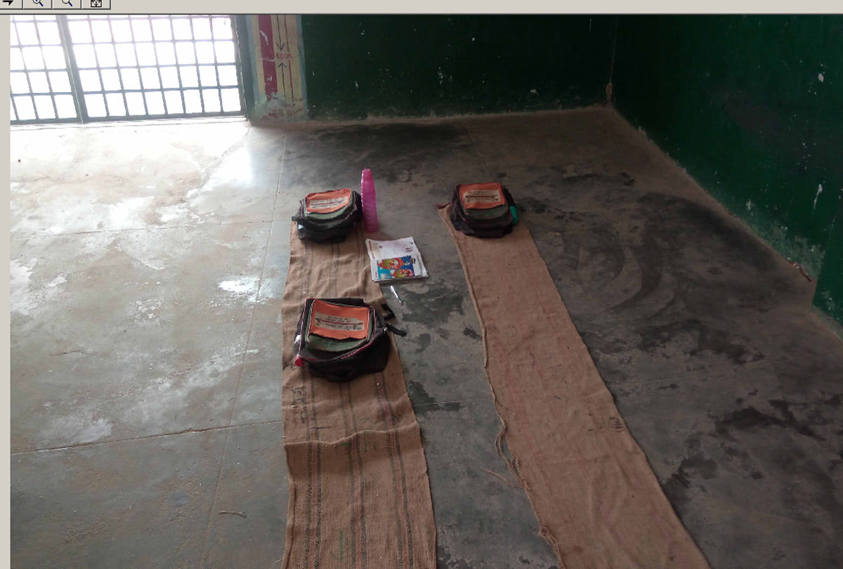 Expenses of schools will be written on its wall in Gonda.