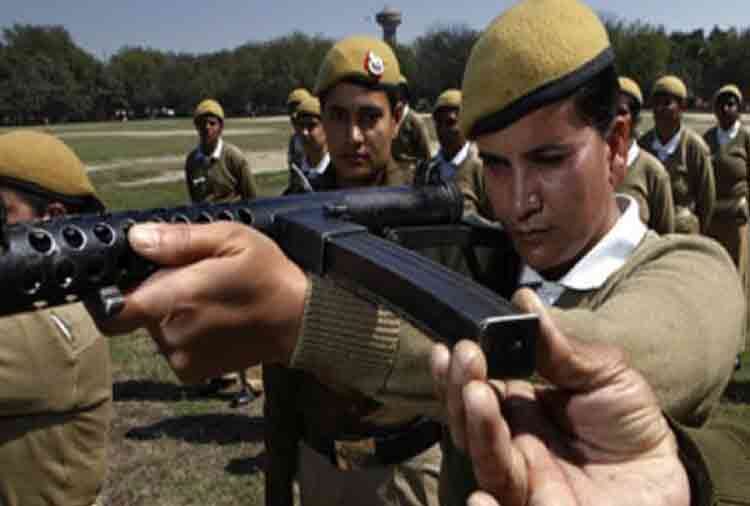 job for 10th passed in arunachal pradesh police 80000 salary
