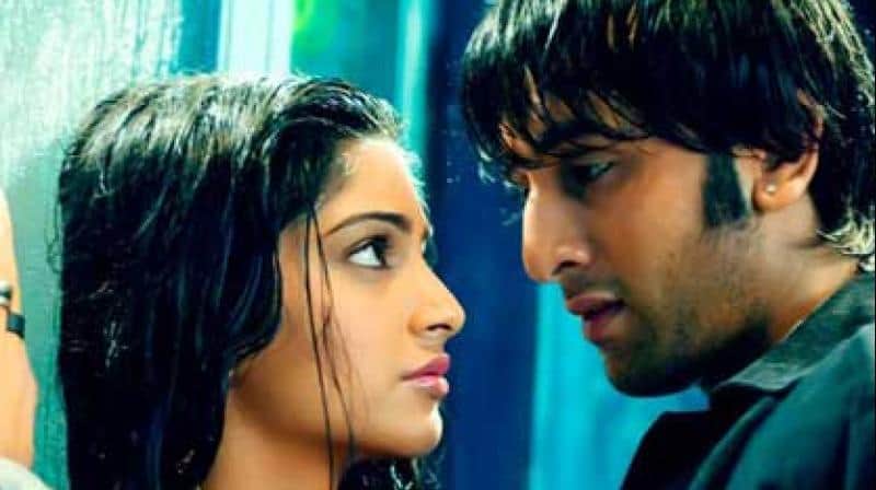 best romantic scene of Sonam Kapoor in film on her wedding