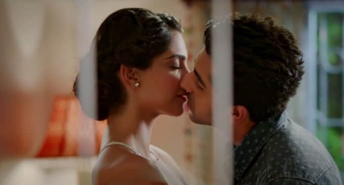 best romantic scene of Sonam Kapoor in film on her wedding