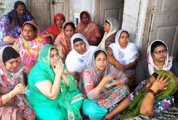 two childrens of a family died in suspicious conditions