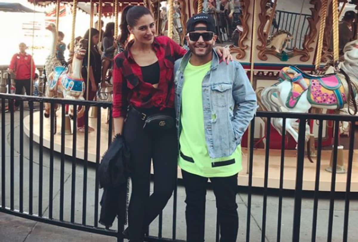 Nargis Fakhri and Matt Alonzo kissing picture goes viral 