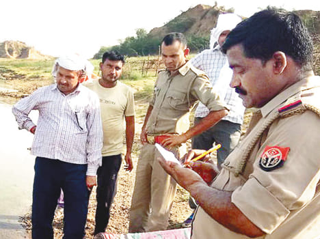 Yamuna drowns drown in river