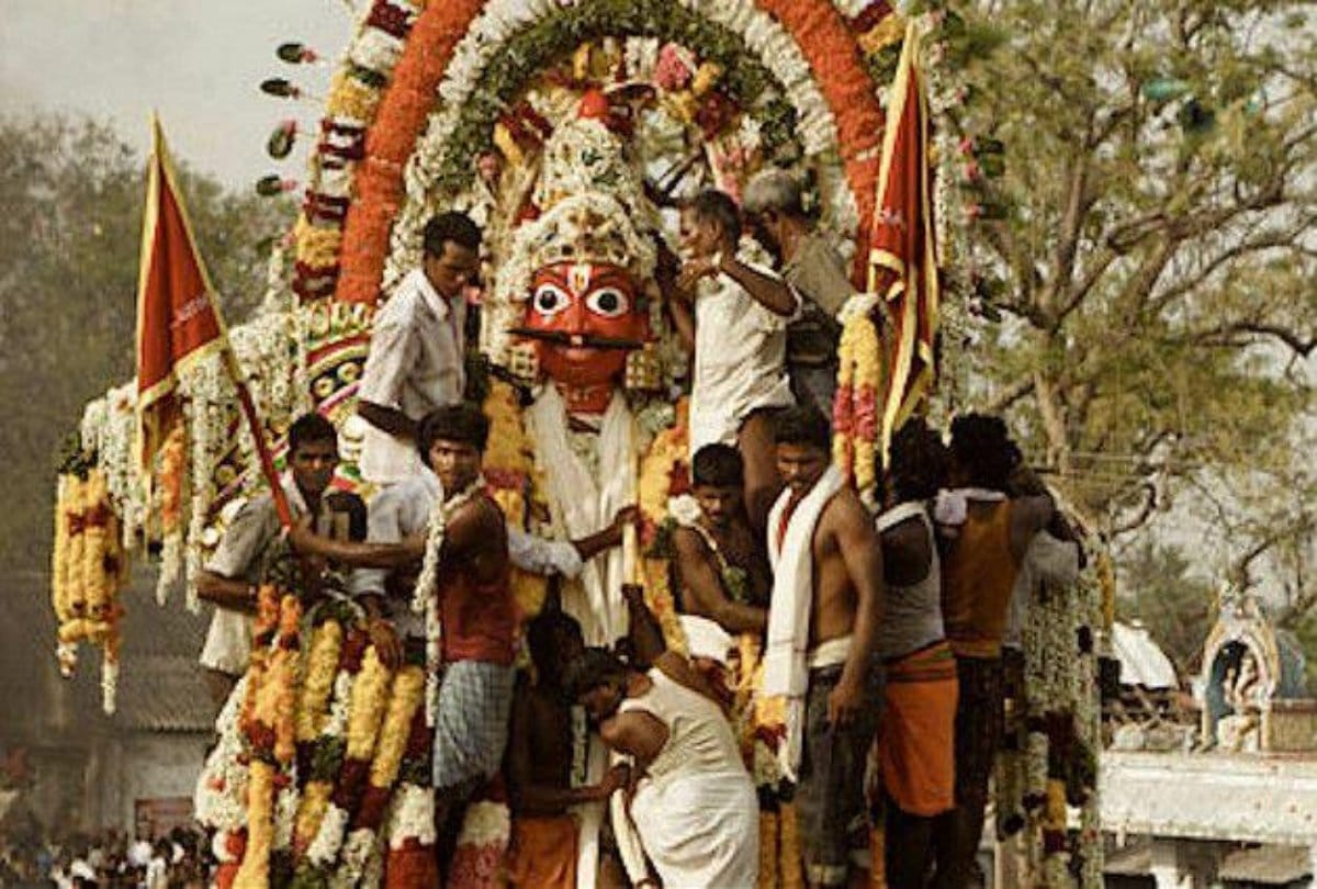 Know about the transgenders festival koovagam 