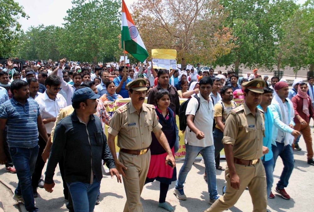 b ed and tet qualified protest in lucknow.