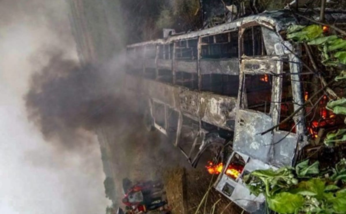 Bus Accident: Divers did not found any evidence which can prove that people burnt alive