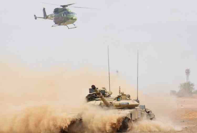 indian army practice on india pakistan border