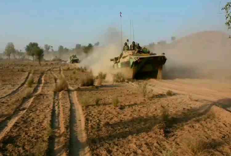 indian army practice on india pakistan border