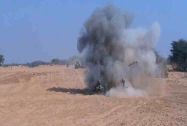 indian army practice on india pakistan border