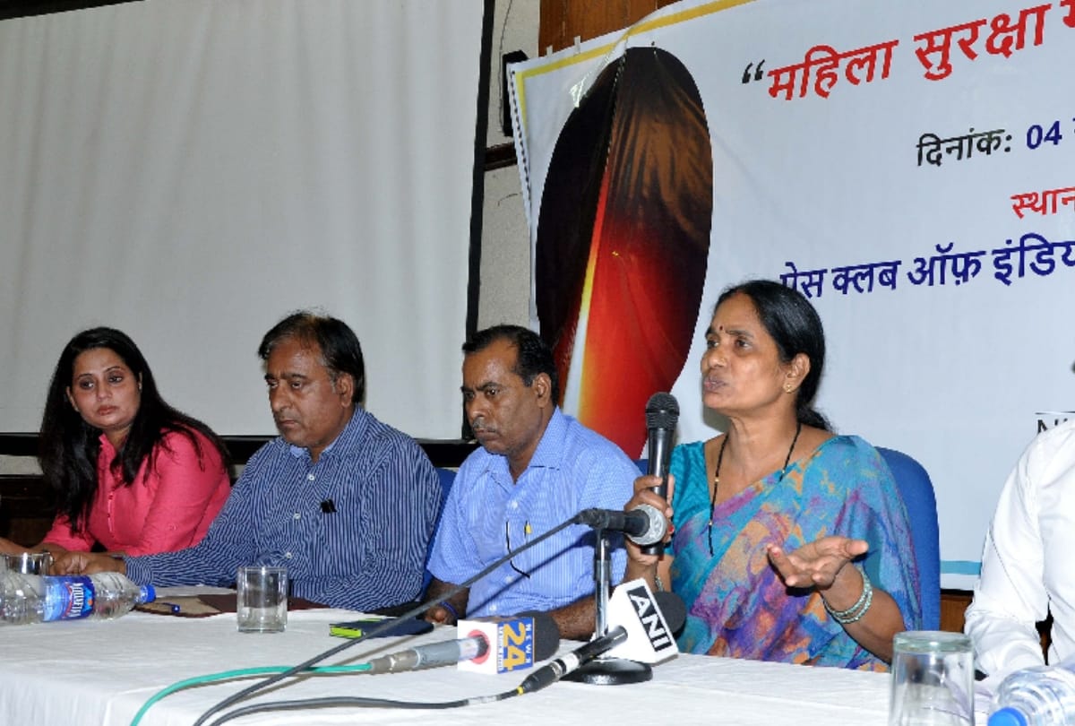 order on nirbhaya gangrape convict review petition reserved, mom says not know when will get justice
