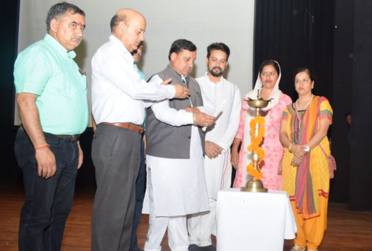 panchayati raj minister virender kanwar statement