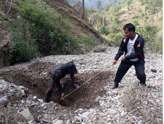 Two villages and four villages of Nepal border will remain in the dark