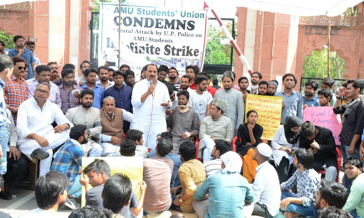 Many groups supported by AMU students