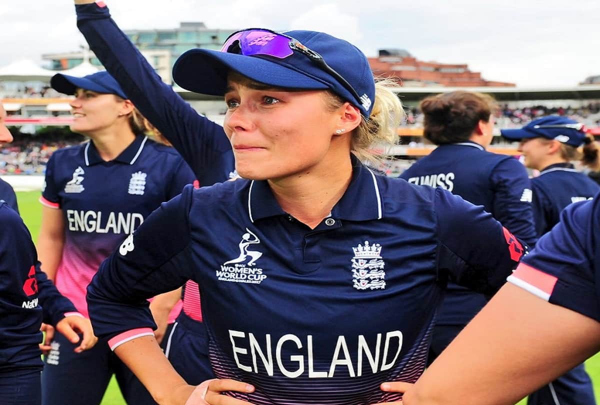 english cricketer Alexandra Hartley support royal challengers bangalore skipper virat kohli