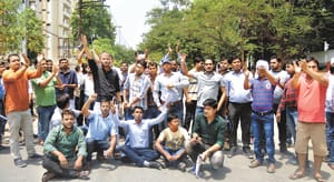 Competition in front of UPPSC