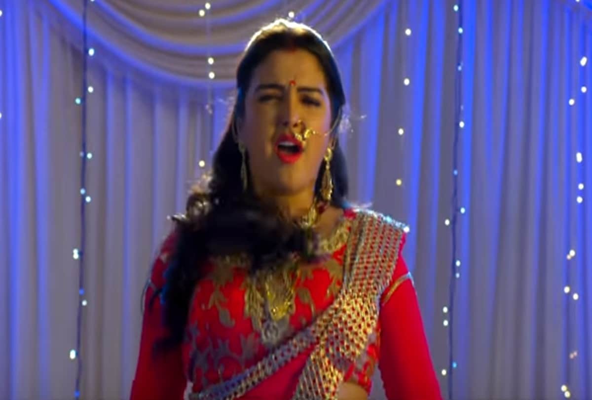 Amrapali Dubey burn the dance floor on Raate Diya Butake goes viral on social media