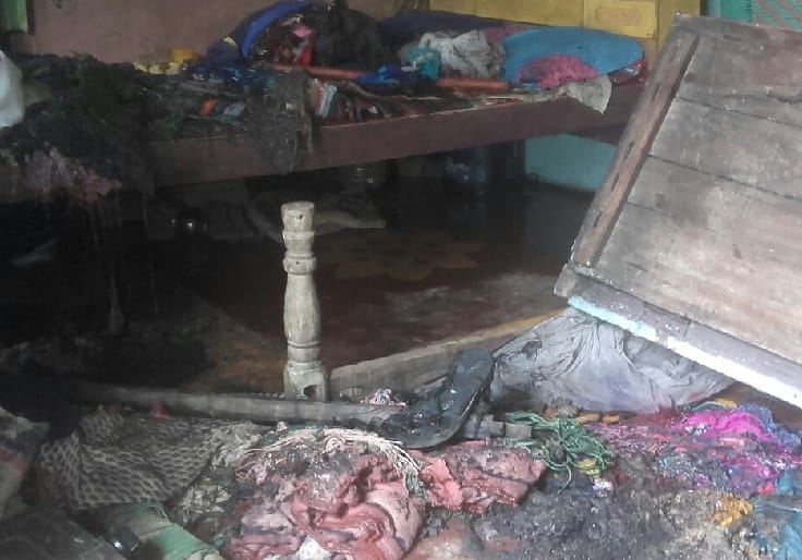 Father and two sons burnt to death in Bhojipura