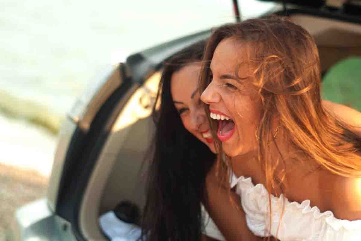on the world laughter day know about benefits of laughing