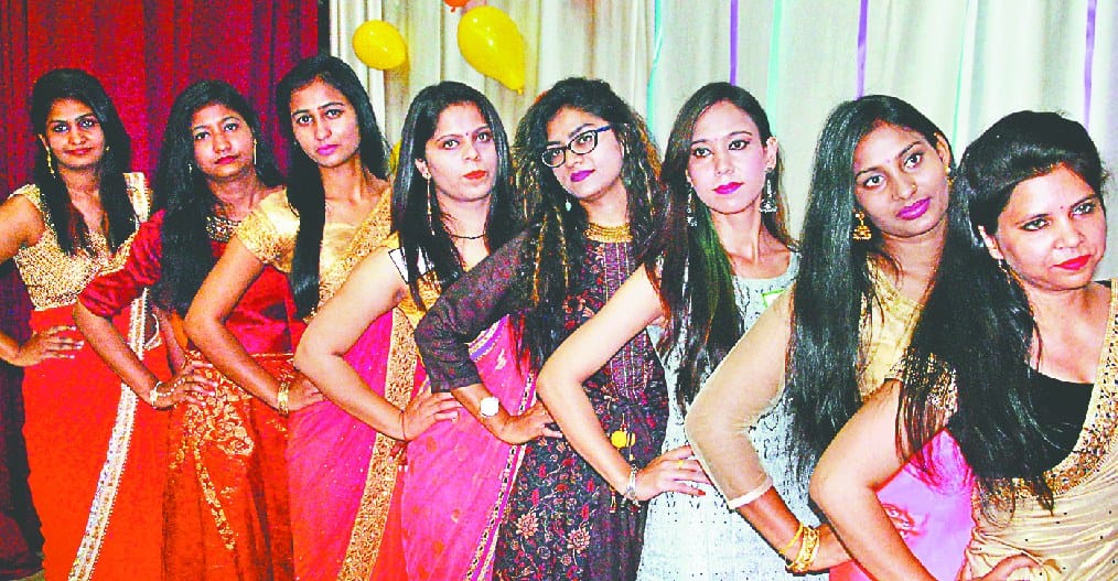 farewell party me macha dhamaal