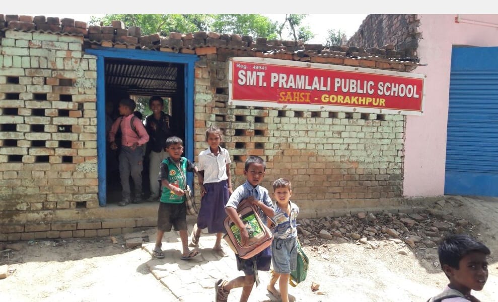 बिना मान्यता वाले 221 स्कूल बंद, 96 संचालकों पर केस दर्ज