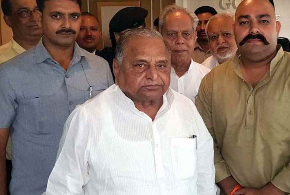 mulayam singh yadav watch 102 not out.