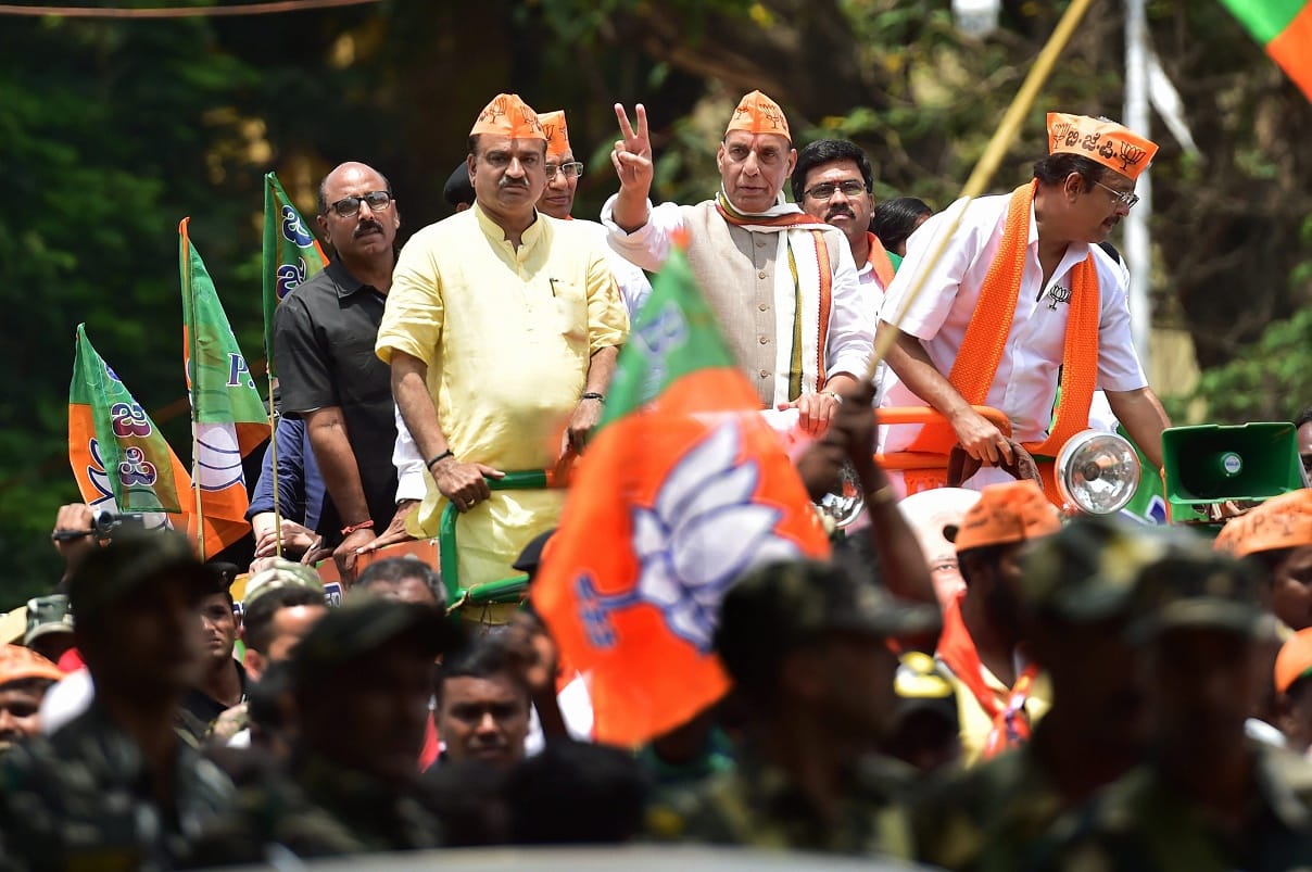 Rajnath Singh says Under leadership of Yeddyurappa BJP will govt with an absolute majority