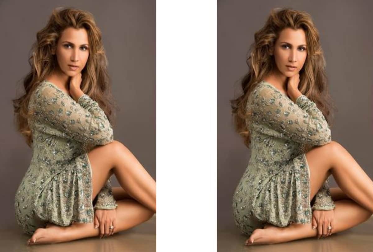 film aankhein actress ritu shivpuri bold pics