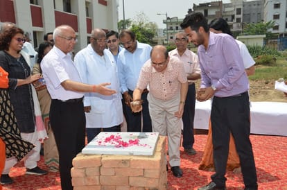 BHU vice chancellor is in dispute after bhoomi pujan 