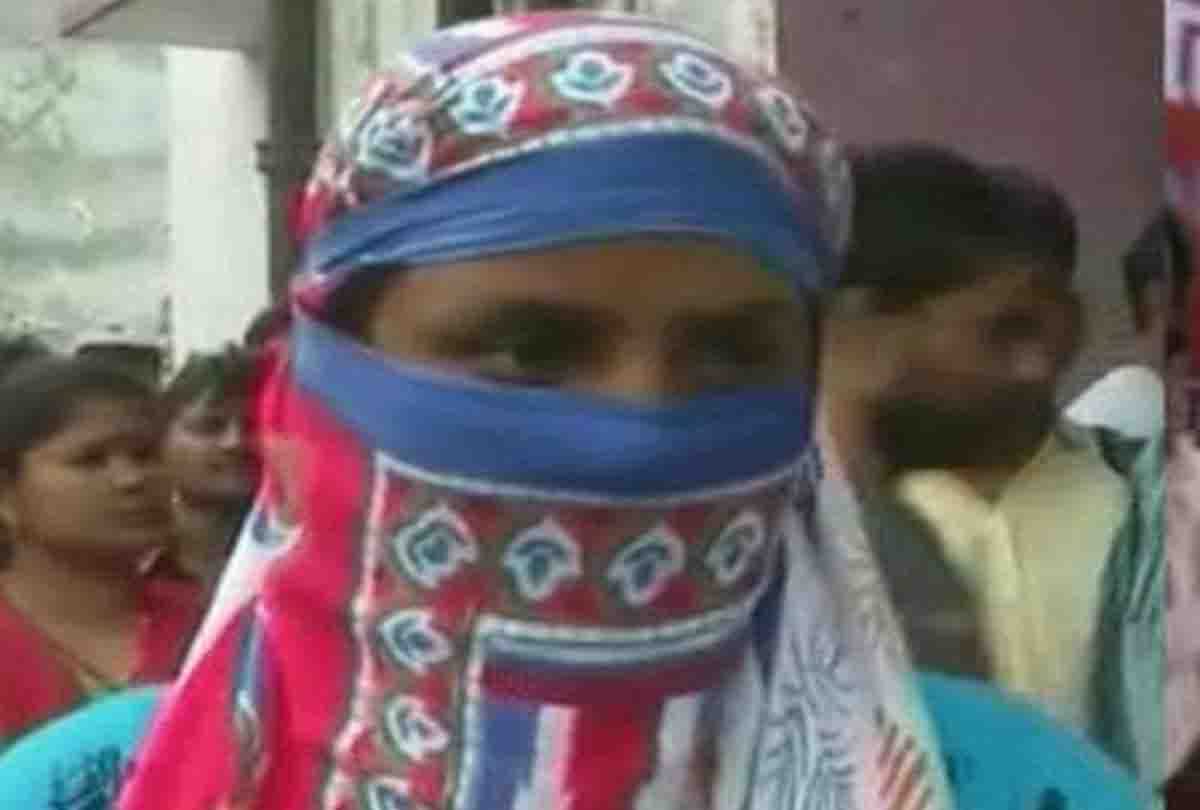 Unnao rape victim can meet many leaders including Rahul Gandhi