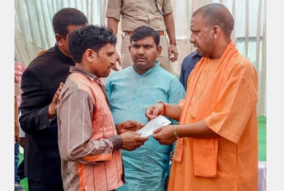 yogi adityanath review rescue work after storm in uttar pradesh.