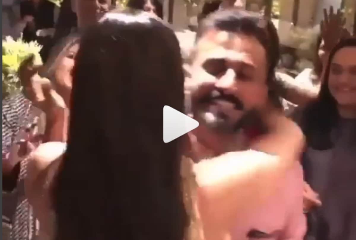 sonam kapoor dance on her wedding ceremony watch videos