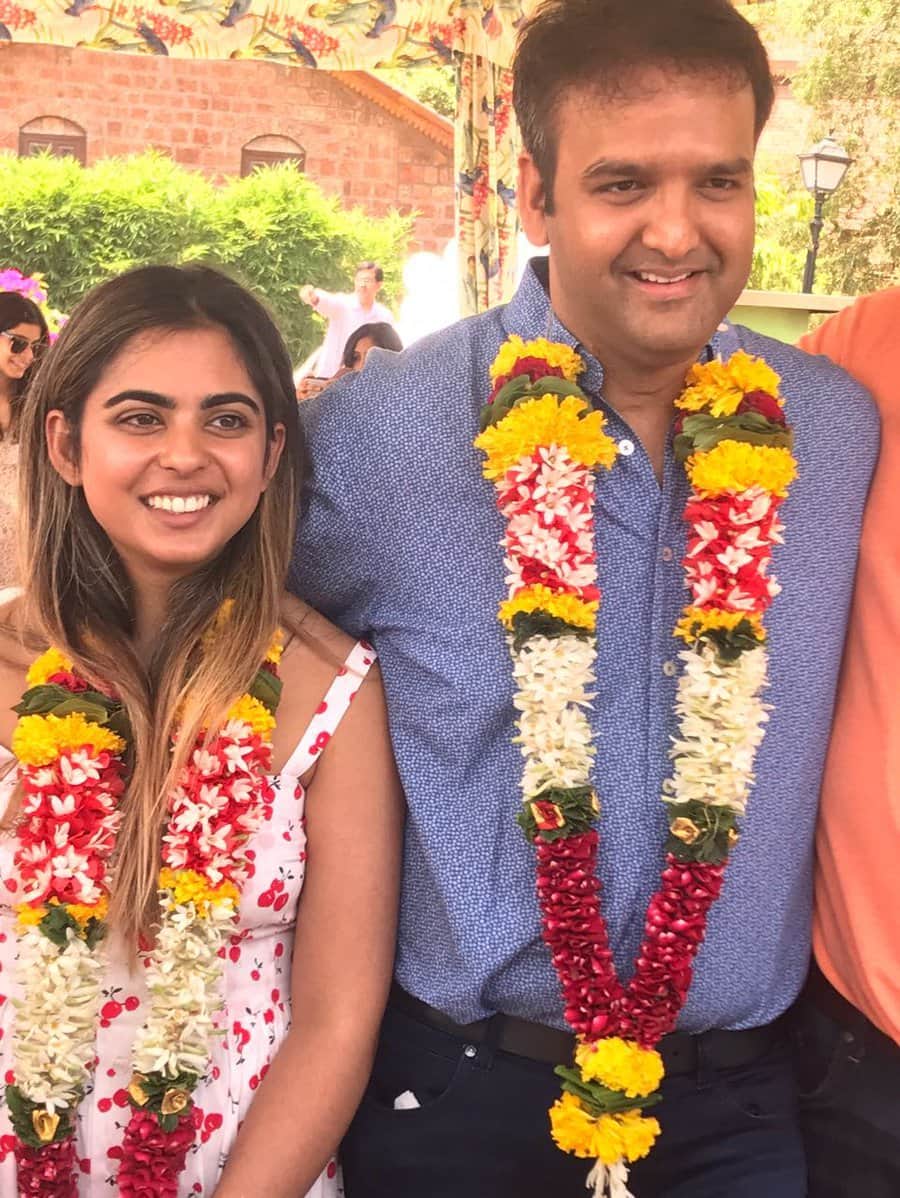 isha ambani marriage fix with anand piramal know about his net worth