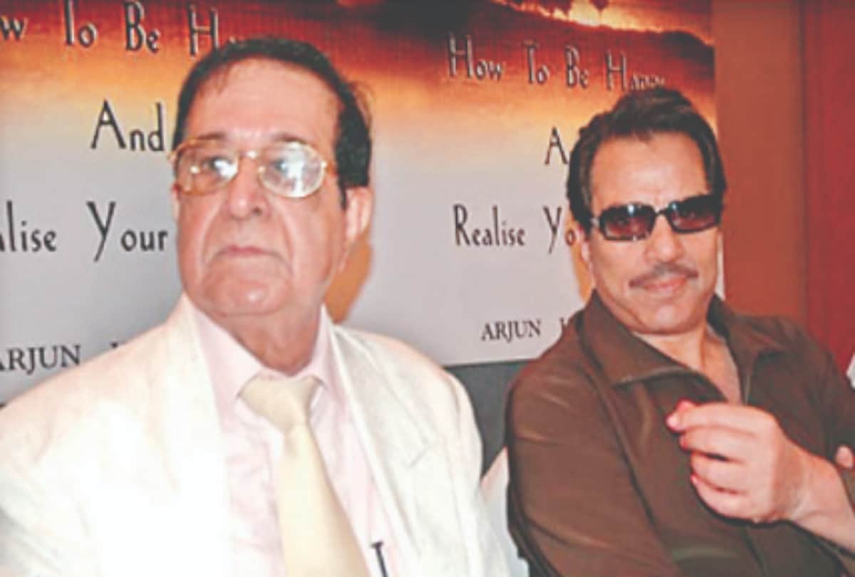 Film maker Arjun Hingorani passes away Dharmendra shared emotional post on social media 