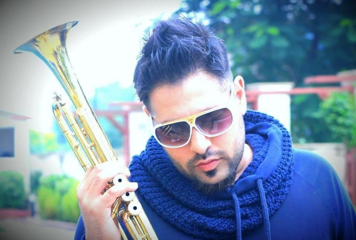 rapper badshah says he love chaat of atta market of noida