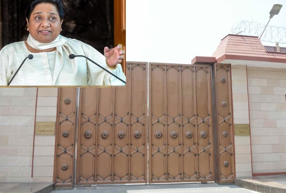 former chief ministers of uttar pradesh will have to leave their bunglows.