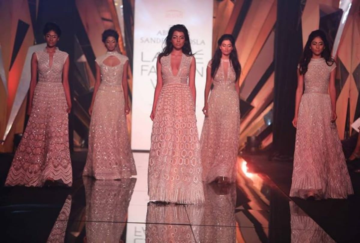 Will Sonam Kapoor Wear Chikankari Lehnga By Abu Jani and Sandeep Khosla On Her Wedding