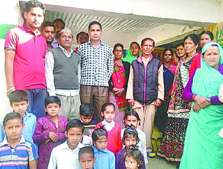 gaurdians and children happy after reopening of school