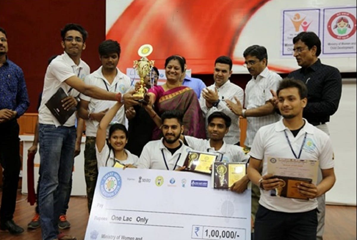 GL Bajaj team won first prize in Smart India Hackathon 2018