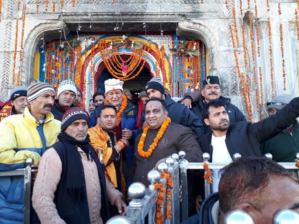 uttarakhand former cm harish rawat stuck in kedarnath