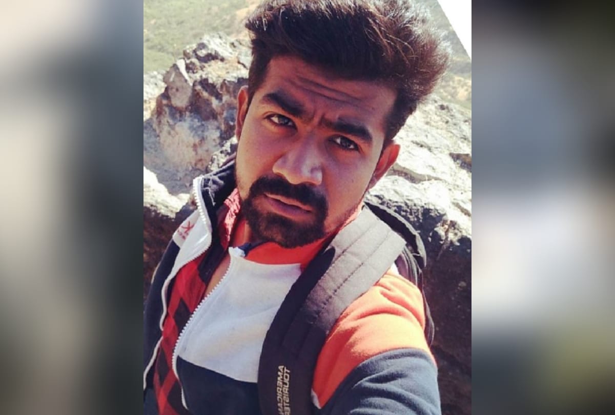 bike rams in pcr van 2 students lost their lives, father alleges pcr jumps red light and hit bikes